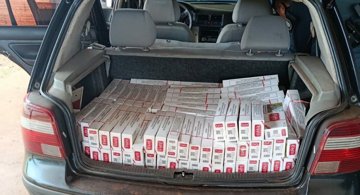 Polícia Militar apreende cigarros contrabandeados durante fiscalização em Ipezal