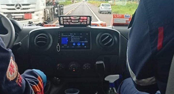 Colisão entre carros mobiliza equipe do SAMU na BR-267 na região de Nova Casa Verde