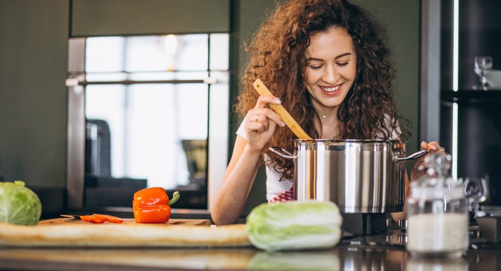 5 utensílios de cozinha que ajudam a ganhar tempo no preparo das refeições