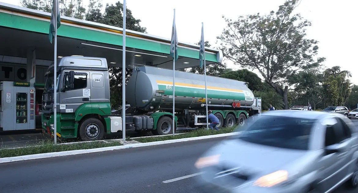 Mais de 80% dos estados aderem a subsídio a diesel importado