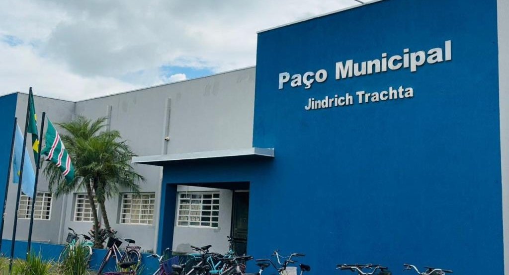 Batayporã reajusta salários dos servidores acima da inflação e amplia auxílio-alimentação