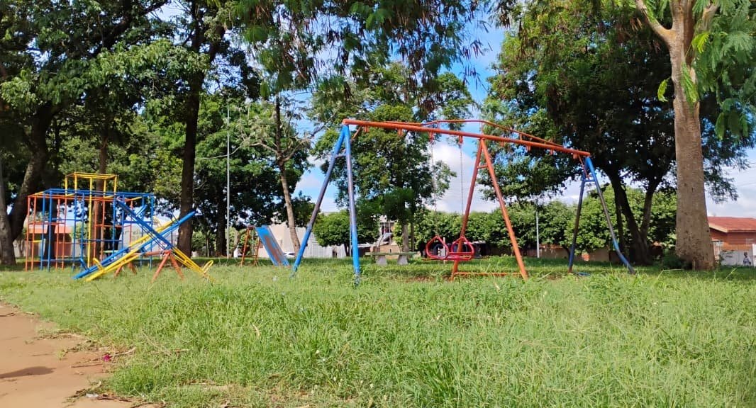 Indicação aponta necessidade de revitalização em praça do Bairro Horto Florestal