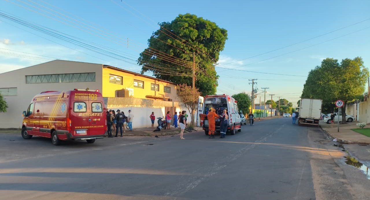 Corpo de Bombeiros Militar e SAMU atendem vítimas de acidente de trânsito em Nova Andradina