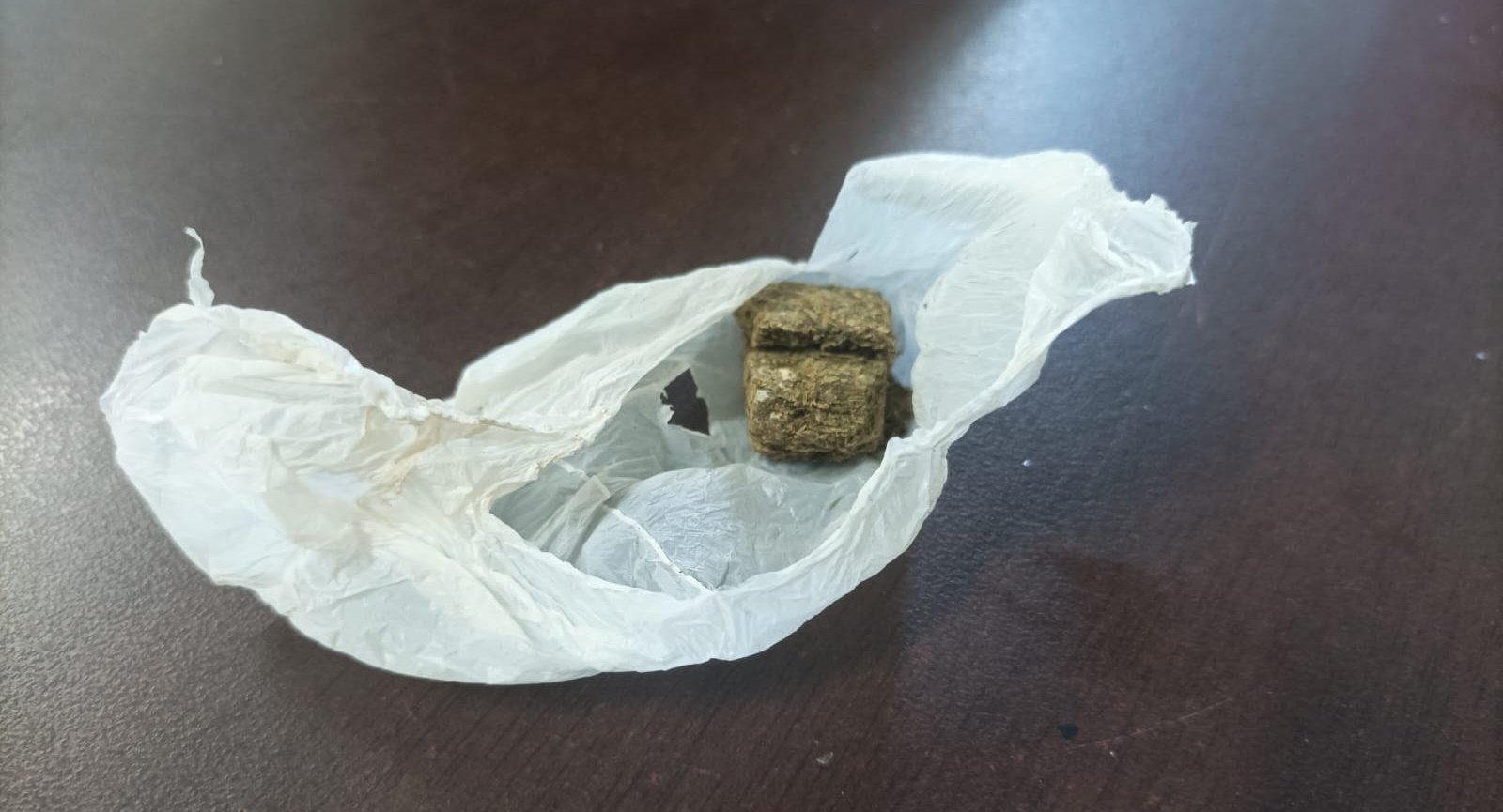 Polícia Militar apreende droga com adolescente durante abordagem em Vila Amandina