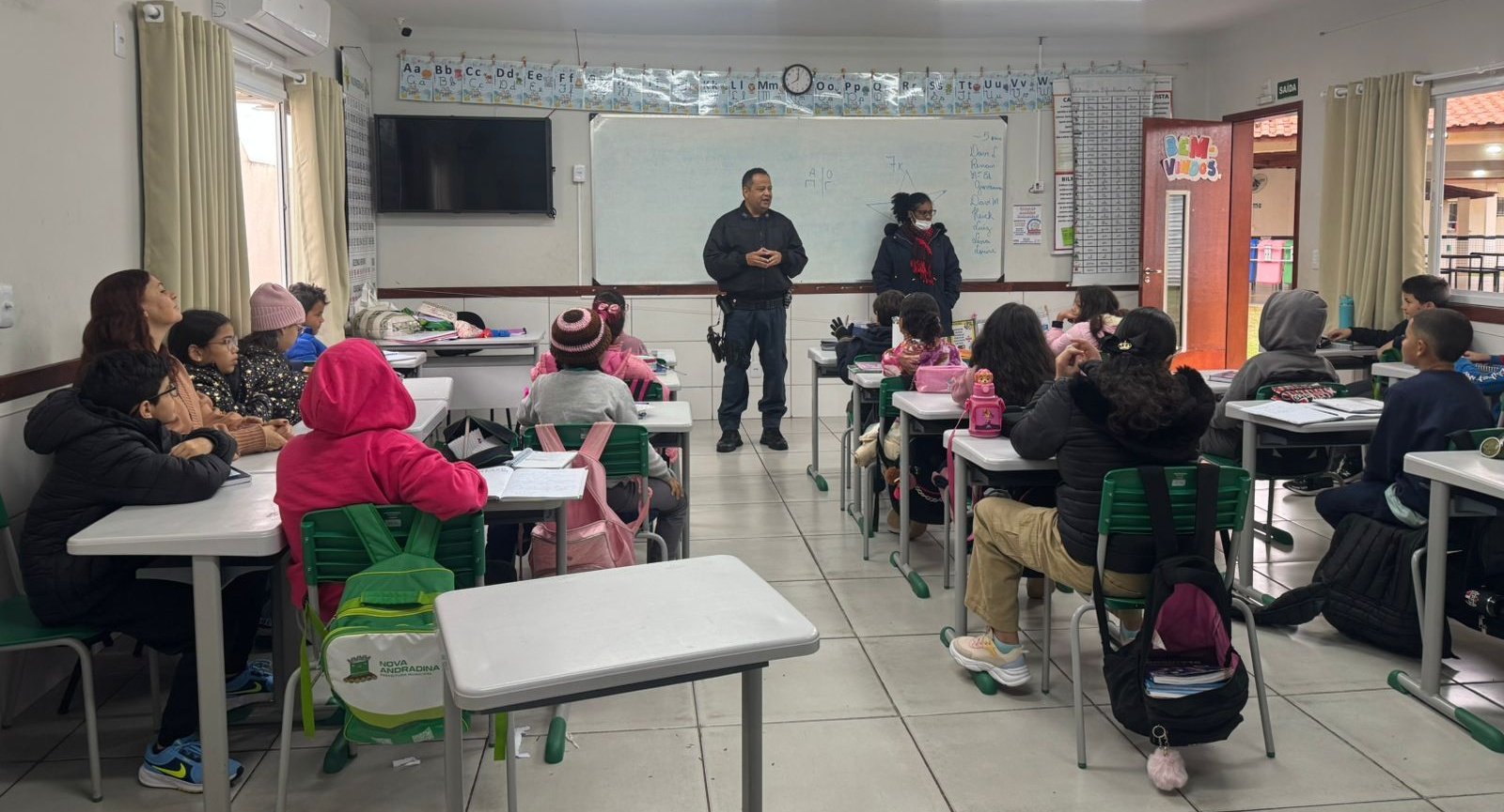 Polícia Militar realiza palestra sobre bullying e segurança escolar em Nova Andradina