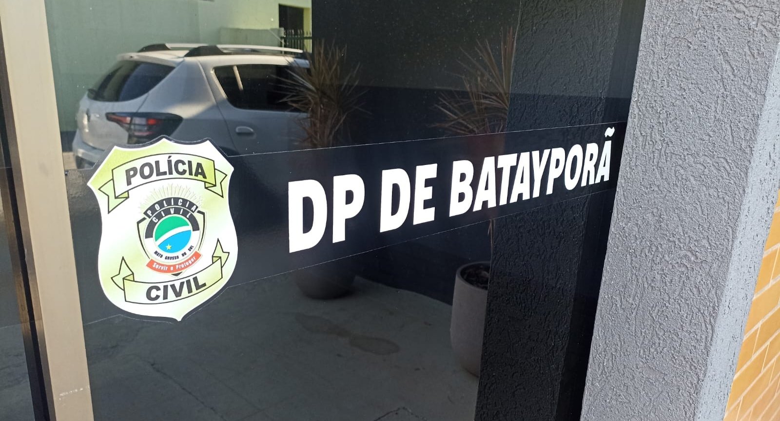 Homem é denunciado à polícia após invadir a casa da ex-esposa em Batayporã