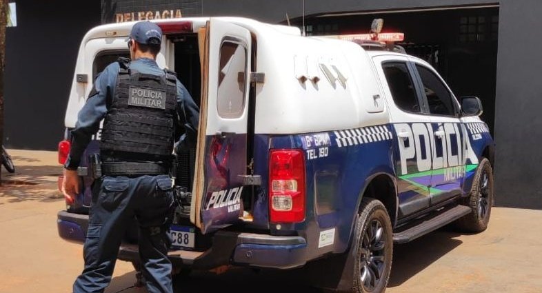 Homem suspeito de tentar furtar veículo é detido pela Polícia Militar em Agélica