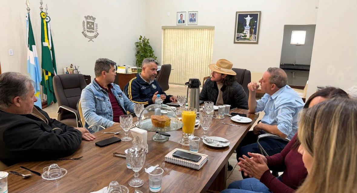 Batayporã recebe prefeitos de Anaurilândia, Santa Rita e Taquarussu para discutir soluções ambientais