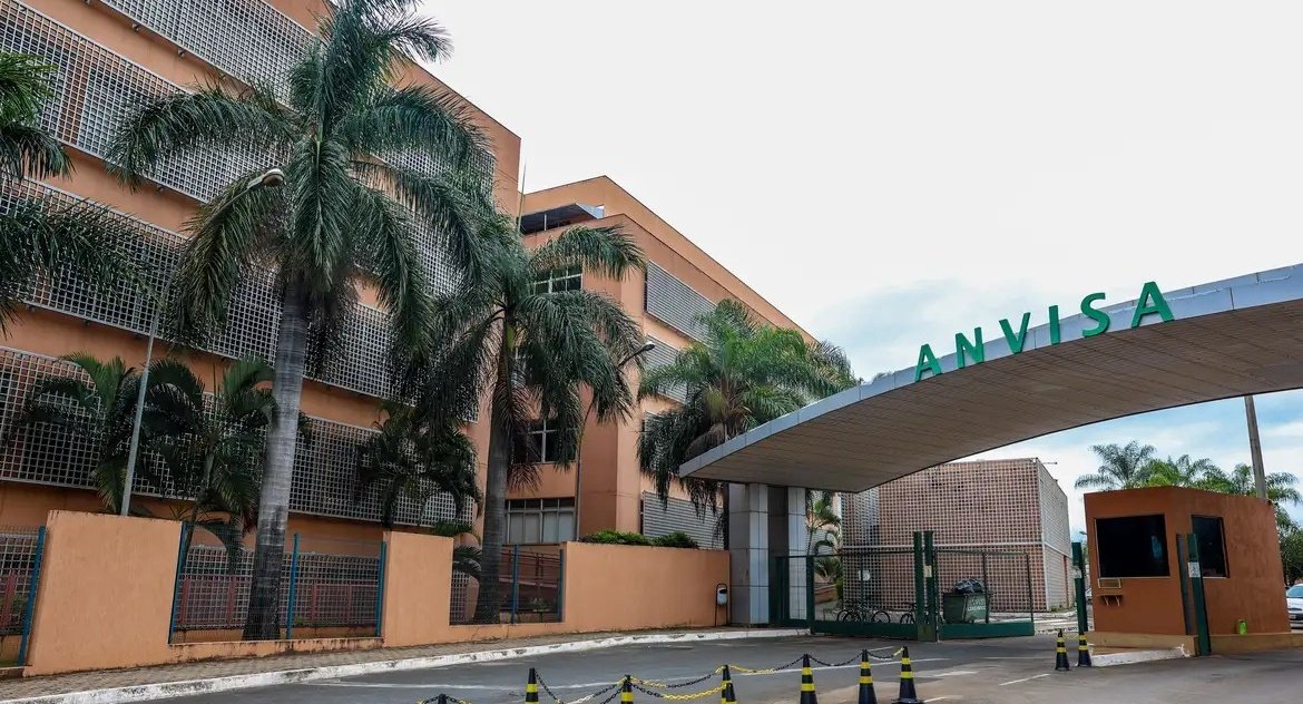 Anvisa proíbe suplemento irregular e suspende lotes de creatina