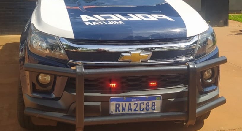 Carro com licenciamento vencido é apreendido após acidente em Angélica