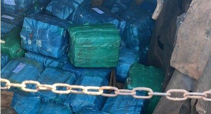 PRF e PF apreendem 1,4 tonelada de maconha na divisa entre MS e PR