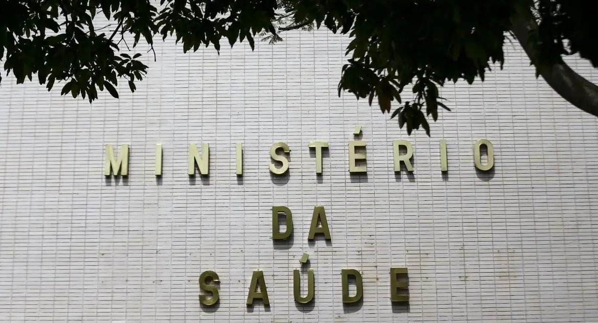 Denúncias de violência infantojuvenil crescem mais de 120% em 5 anosPesquisa identifica 685.629 notificações, diz Saúde