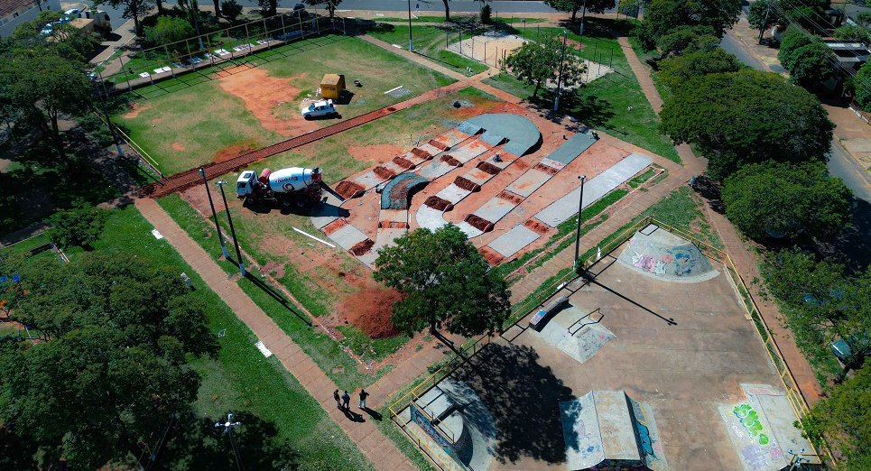 Nova Andradina - Praça da Fogueira passa por revitalização para ampliar espaço de lazer