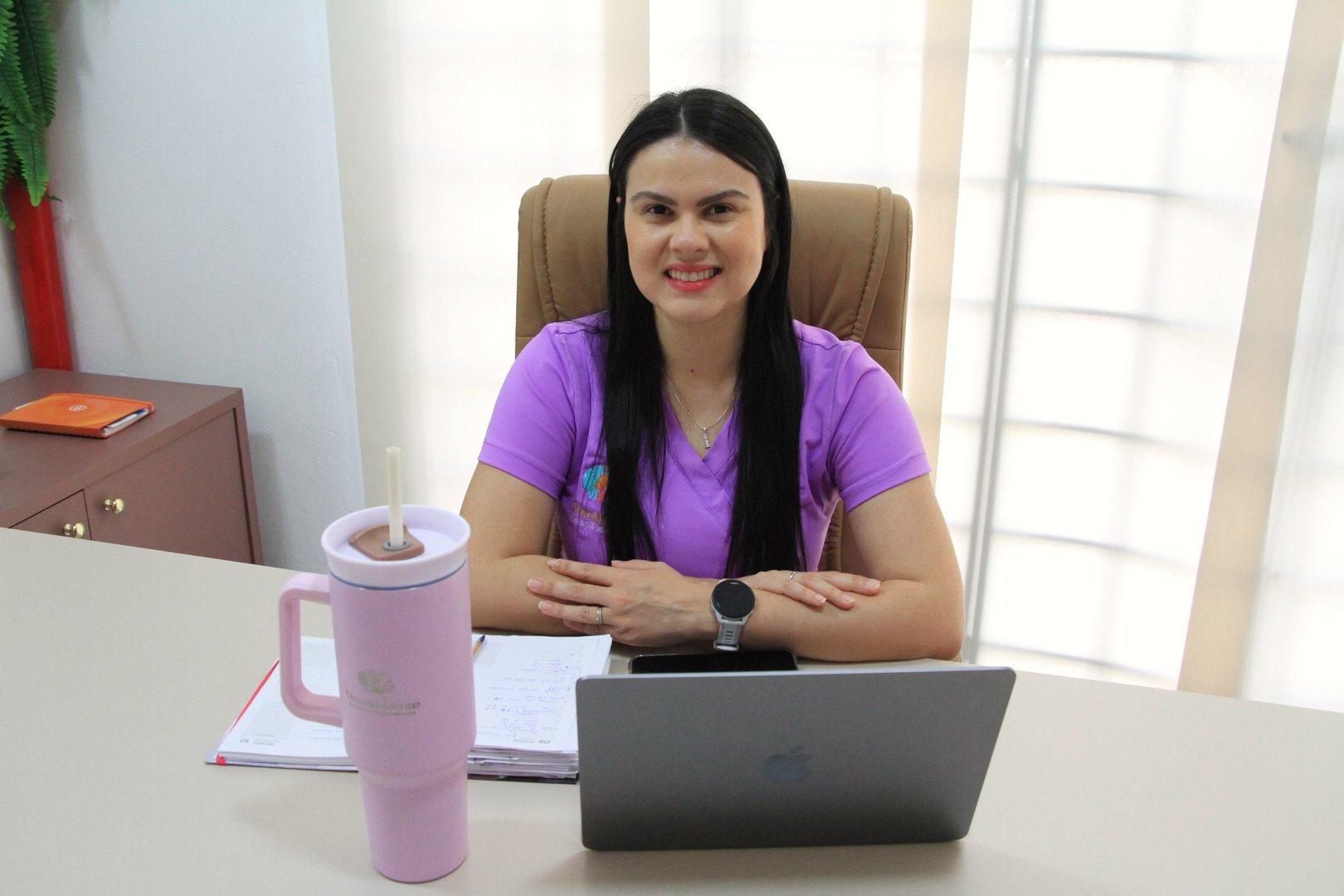 Coordenadora da Clínica Divertidamente em Nova Andradina,  psicóloga e neuropsicóloga Bruna Valéria Afonso Dias de Oliveira - Imagem: Acácio Gomes
