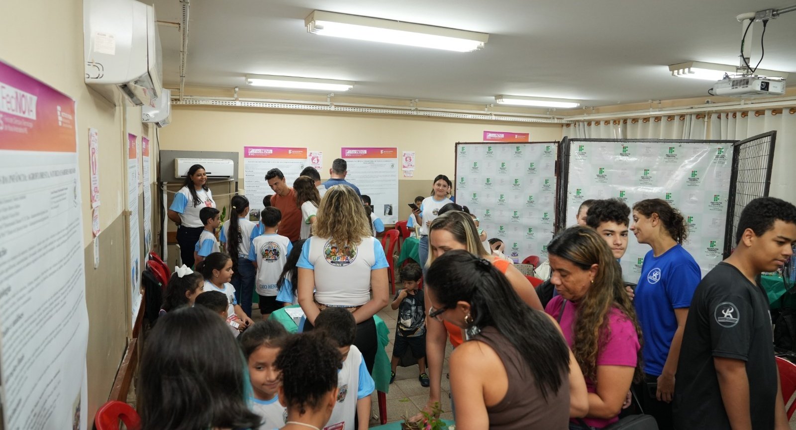 Escolas municipais levam ciência e inovação à Fecinova 2026