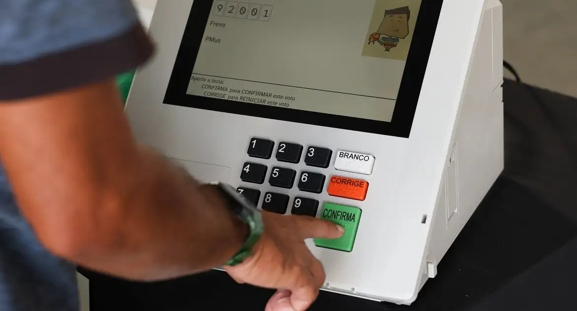 O que acontece se eu não votar? Saiba como justificar e evite multas
