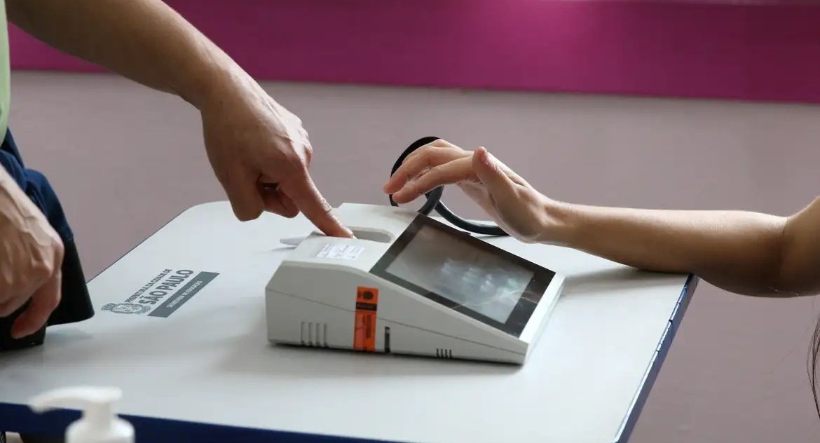Eleitor sem biometria pode votar no segundo turno das eleições