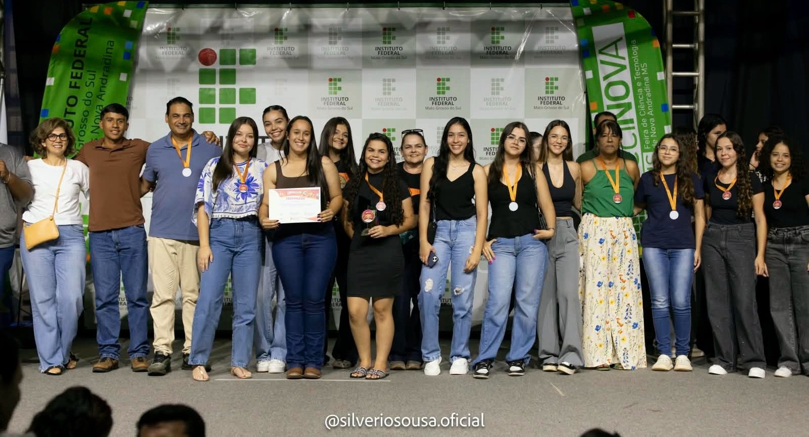 Batayporã - Escola Estadual Jan Antonin Bata conquista premiações e credenciais para outras feiras científicas na FECINOVA