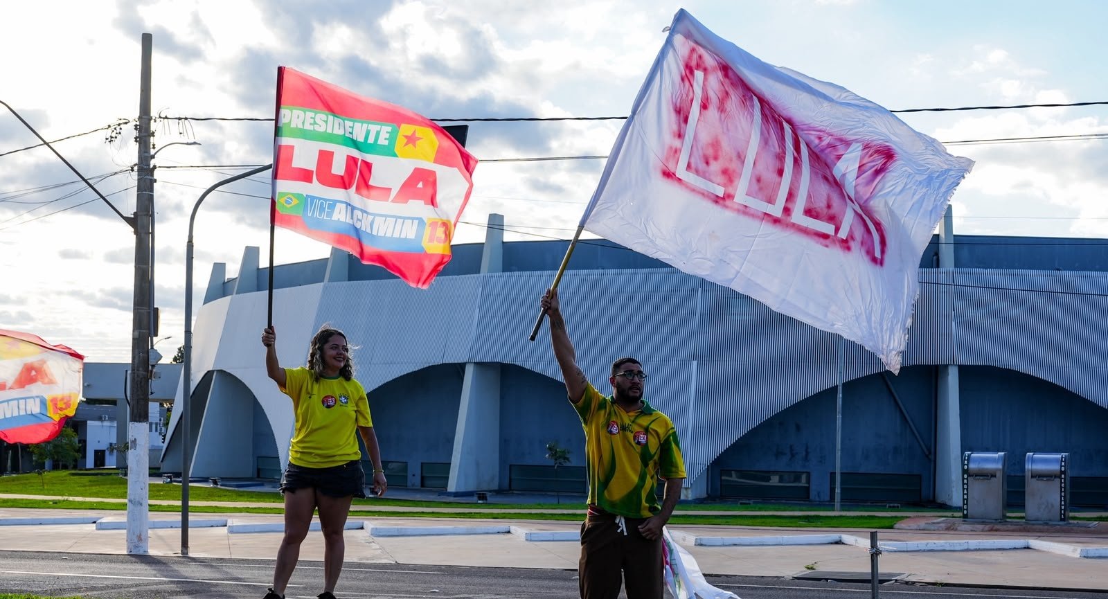 Lula soma 2.060 votos a mais no 2º turno em Nova Andradina; Flavio ganha 955